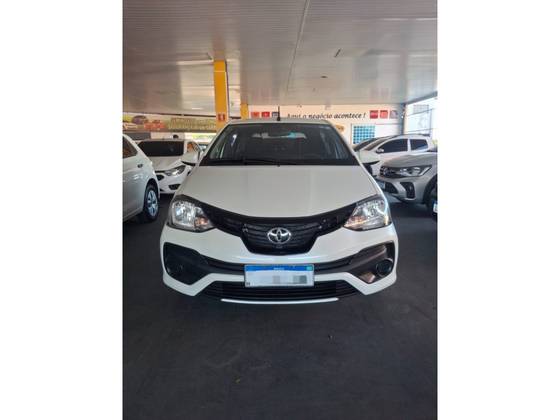 TOYOTA ETIOS 1.3 X 16V FLEX 4P AUTOMÁTICO TOYOTA ETIOS 1.3 X 16V FLEX 4P AUTOMÁTICO